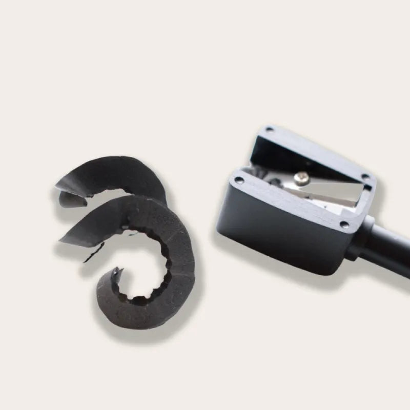 SAINT MINERALS Eye Liner